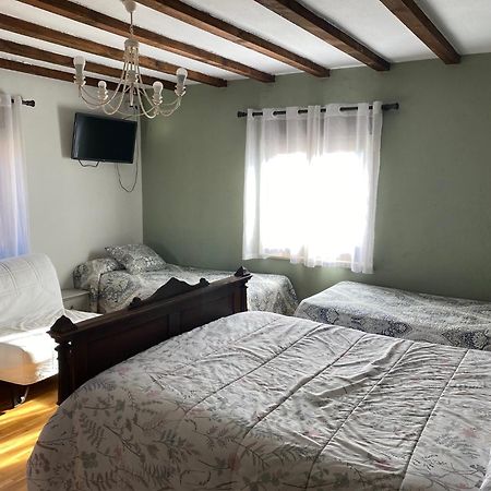 Dona Elvira Y Dona Sol Villa Vivar del Cid Exteriör bild