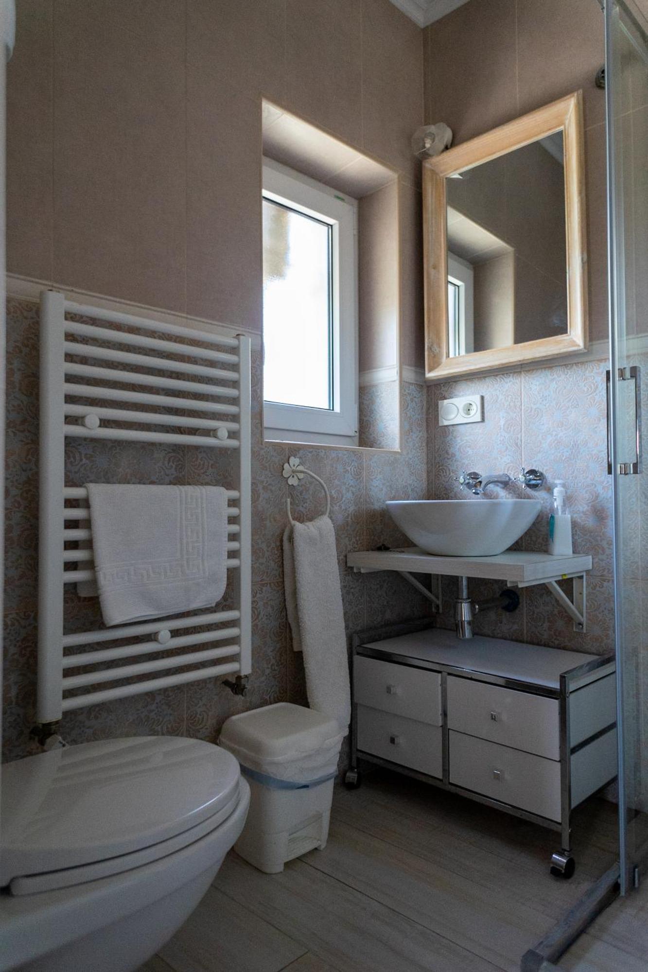 Dona Elvira Y Dona Sol Villa Vivar del Cid Exteriör bild