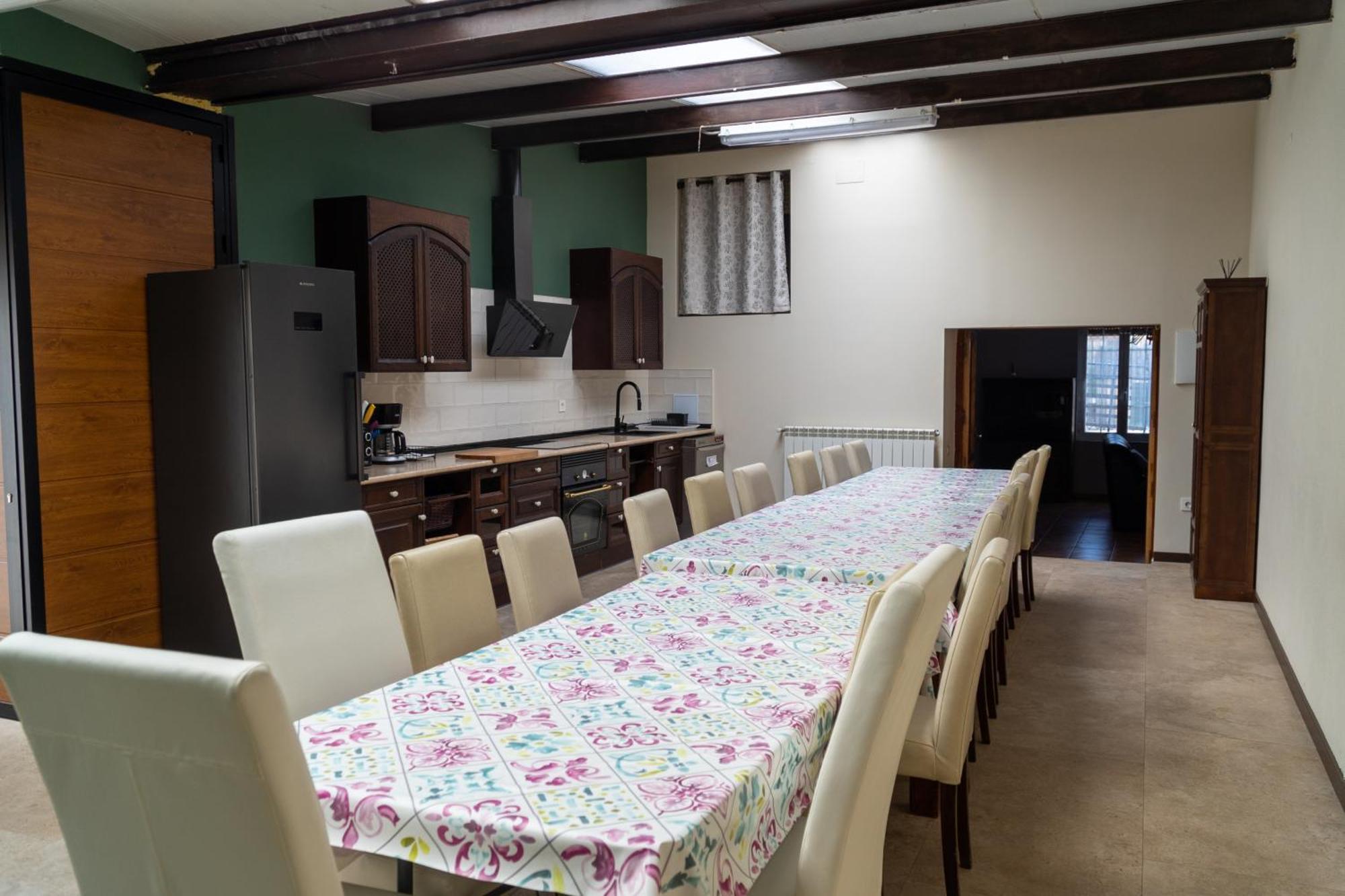 Dona Elvira Y Dona Sol Villa Vivar del Cid Exteriör bild
