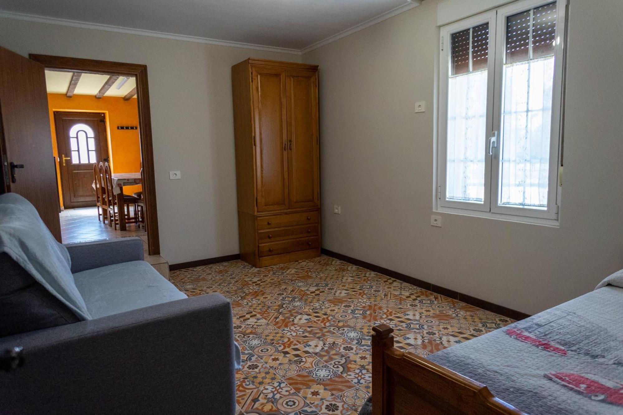 Dona Elvira Y Dona Sol Villa Vivar del Cid Exteriör bild
