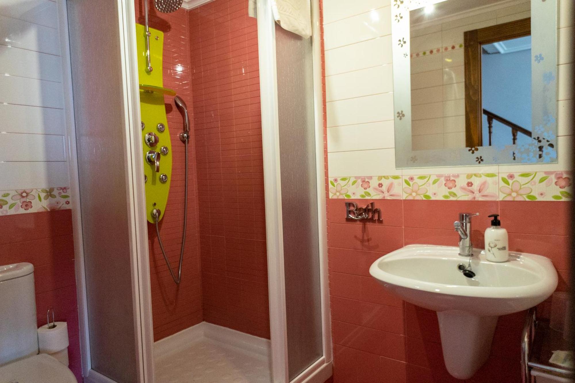 Dona Elvira Y Dona Sol Villa Vivar del Cid Exteriör bild